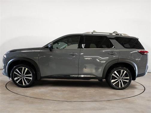 2025 Nissan Pathfinder Platinum 4WD