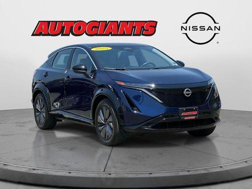 Deep Ocean Blue Pearl/Black Diamond Pearl 2023 Nissan ARIYA ENGAGE