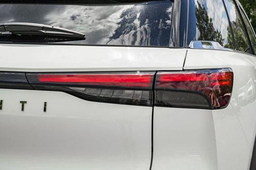 2023 INFINITI QX60 Pure