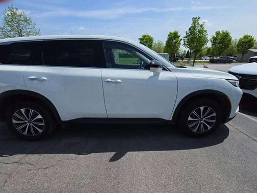 2023 INFINITI QX60 Pure