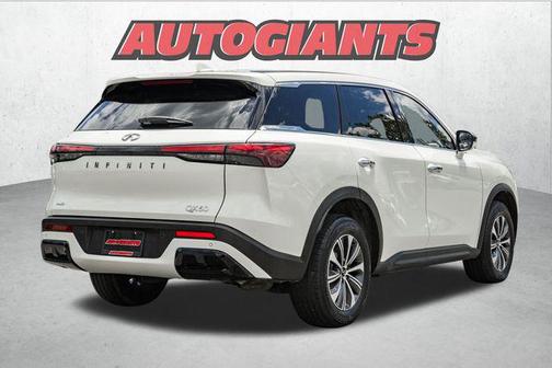 2023 INFINITI QX60 Pure