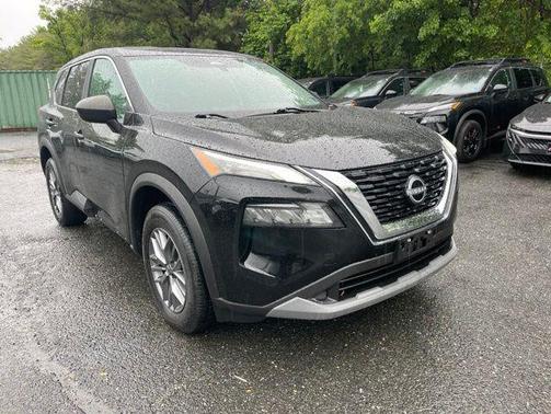 Super Black 2023 Nissan Rogue S