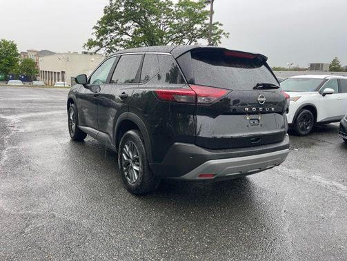 Super Black 2023 Nissan Rogue S