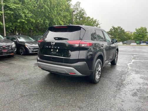 Super Black 2023 Nissan Rogue S