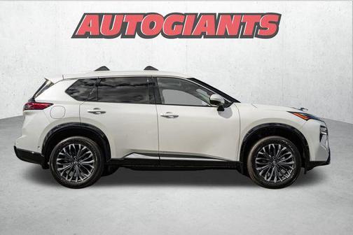 2025 Nissan Rogue Platinum