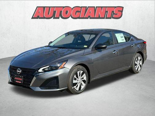 2025 Nissan Altima S FWD