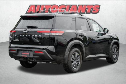 2025 Nissan Pathfinder SV 4WD