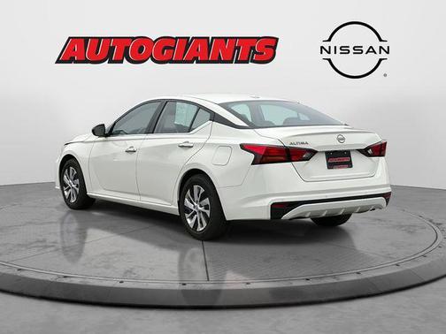 2025 Nissan Altima S FWD