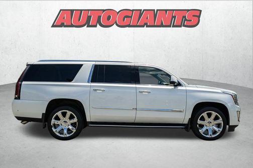 2017 Cadillac Escalade ESV Luxury