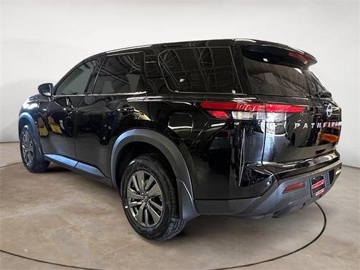 2025 Nissan Pathfinder S