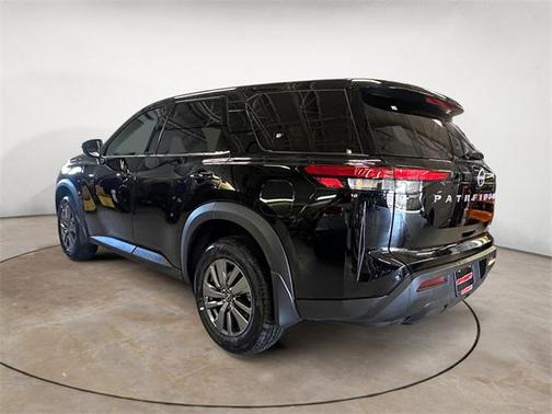 2025 Nissan Pathfinder S