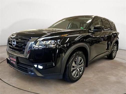 2025 Nissan Pathfinder S 4WD
