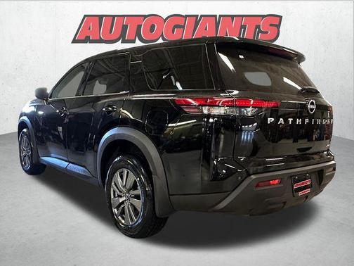 2025 Nissan Pathfinder S 4WD