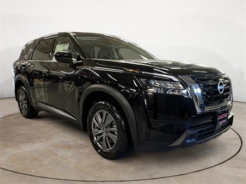 2025 Nissan Pathfinder S 4WD