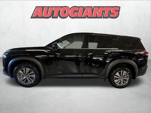 2025 Nissan Pathfinder S 4WD