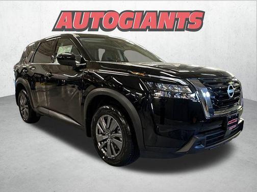 2025 Nissan Pathfinder S 4WD