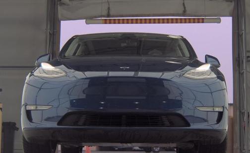 2022 Tesla Model Y Long Range Dual Motor All-Wheel Drive