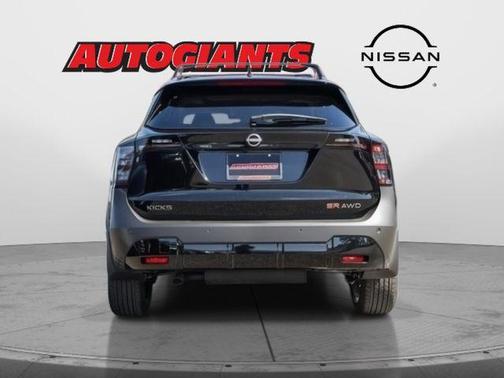 2026 Nissan Kicks SR