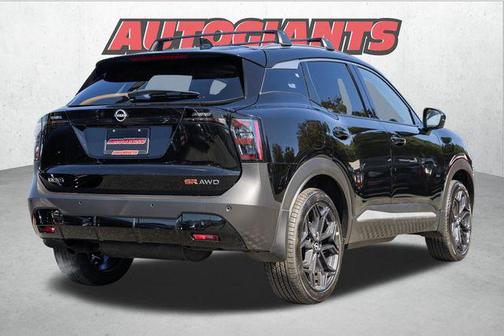 2026 Nissan Kicks SR