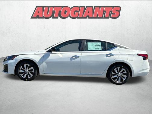 2025 Nissan Altima S FWD