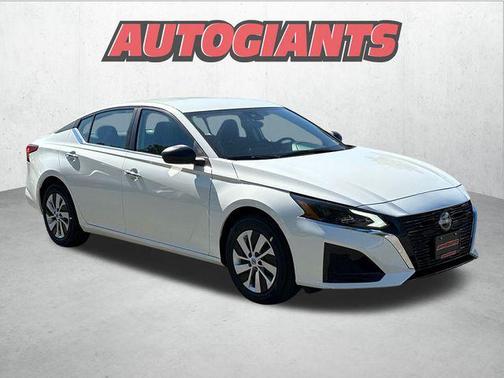 2025 Nissan Altima S FWD