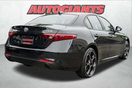 2022 Alfa Romeo Giulia Ti