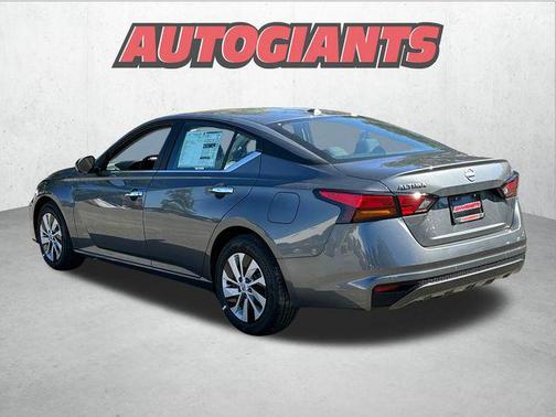 2025 Nissan Altima S FWD