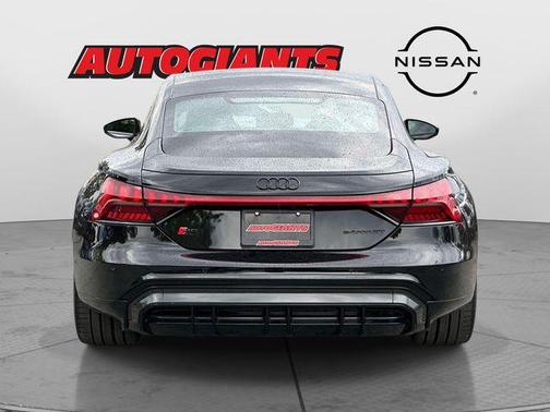 Black Metallic 2022 Audi RS e-tron GT quattro