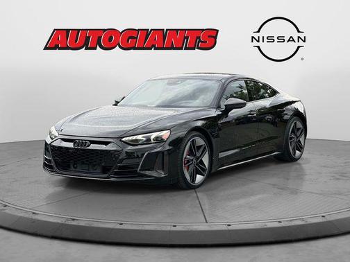 Black Metallic 2022 Audi RS e-tron GT quattro