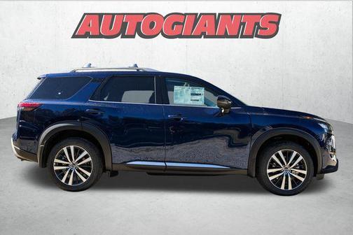 2025 Nissan Pathfinder Platinum 4WD