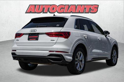 2024 Audi Q3 Premium 45 TFSI S line quattro Tiptronic