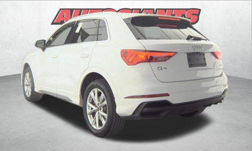 2024 Audi Q3 Premium 45 TFSI S line quattro Tiptronic