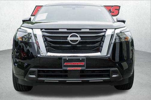 2024 Nissan Pathfinder S 4WD