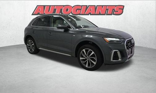 2022 Audi Q5 45 S line Premium