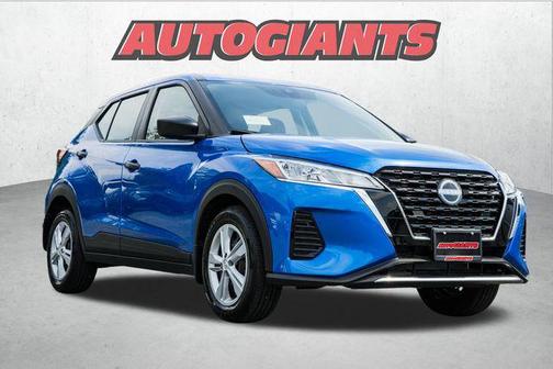2025 Nissan Kicks S