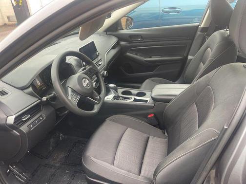 2025 Nissan Altima S FWD