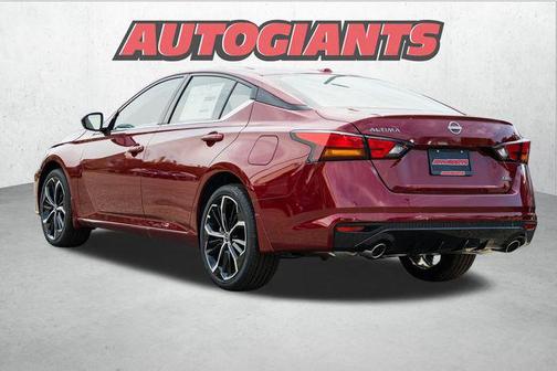 2025 Nissan Altima SR AWD