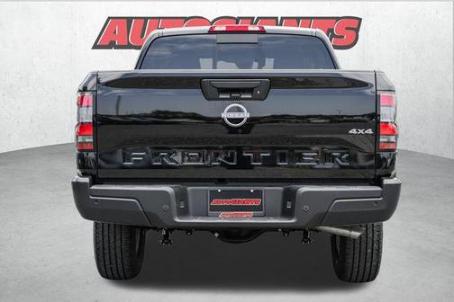 2025 Nissan Frontier S