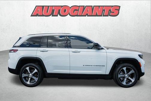 2022 Jeep Grand Cherokee 4xe Base