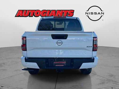 2026 Nissan Frontier SV