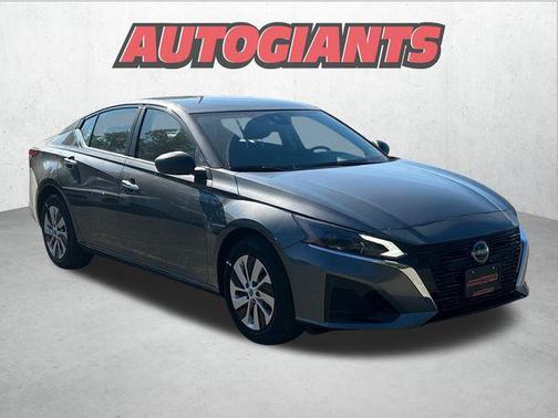 2025 Nissan Altima S FWD