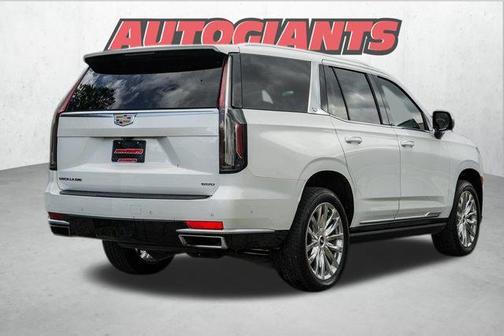 2022 Cadillac Escalade Premium Luxury