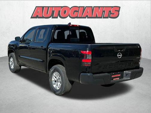 2025 Nissan Frontier S