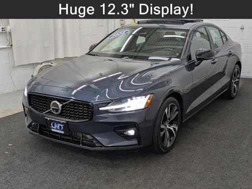 2024 Volvo S60 B5 Plus Dark Theme