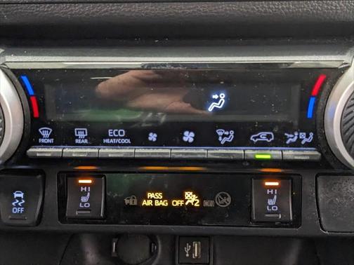 2024 Toyota RAV4 Prime SE
