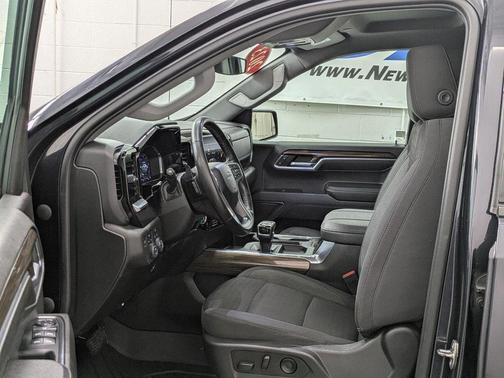 Dark Ash Metallic 2023 Chevrolet Silverado 1500 RST