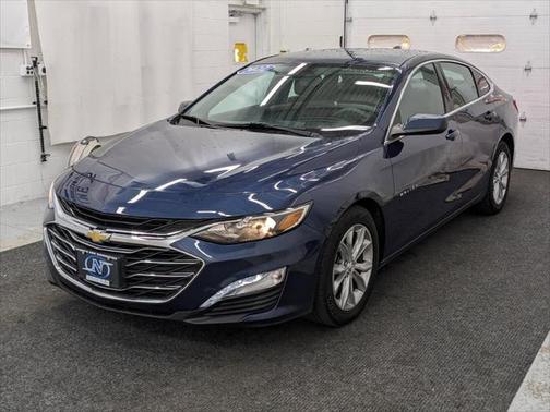 2022 Chevrolet Malibu FWD LT