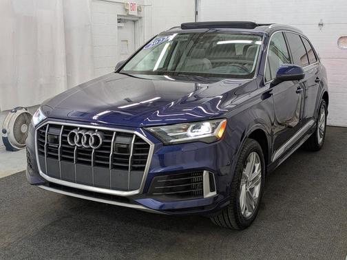 2022 Audi Q7 55 Premium Plus