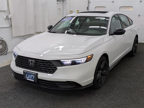 2023 Honda Accord Hybrid Base