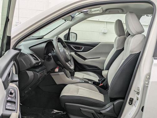 2022 Subaru Forester Base